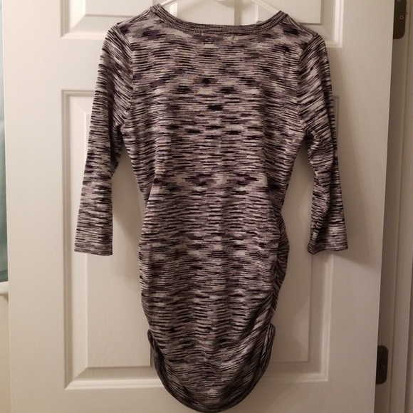 Very Nice Pink Rose Black & Gray Blouse - Picture 3 of 4